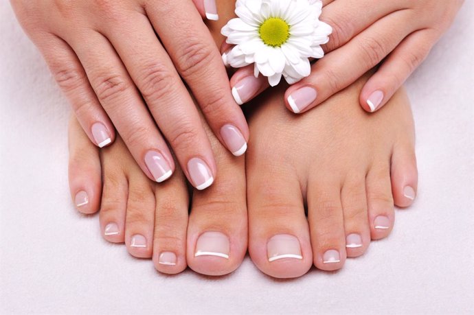 TECNICO ESPECIALISTA EN UÑAS, MANOS Y PIES MARTES 24/06/2025 9AM – 12MD